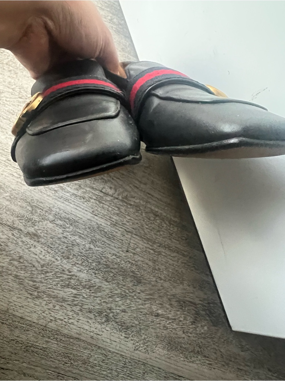 Gucci Black Leather Loafers with Red Stripe and Gold GG Hardware - Picture 2 of 10
